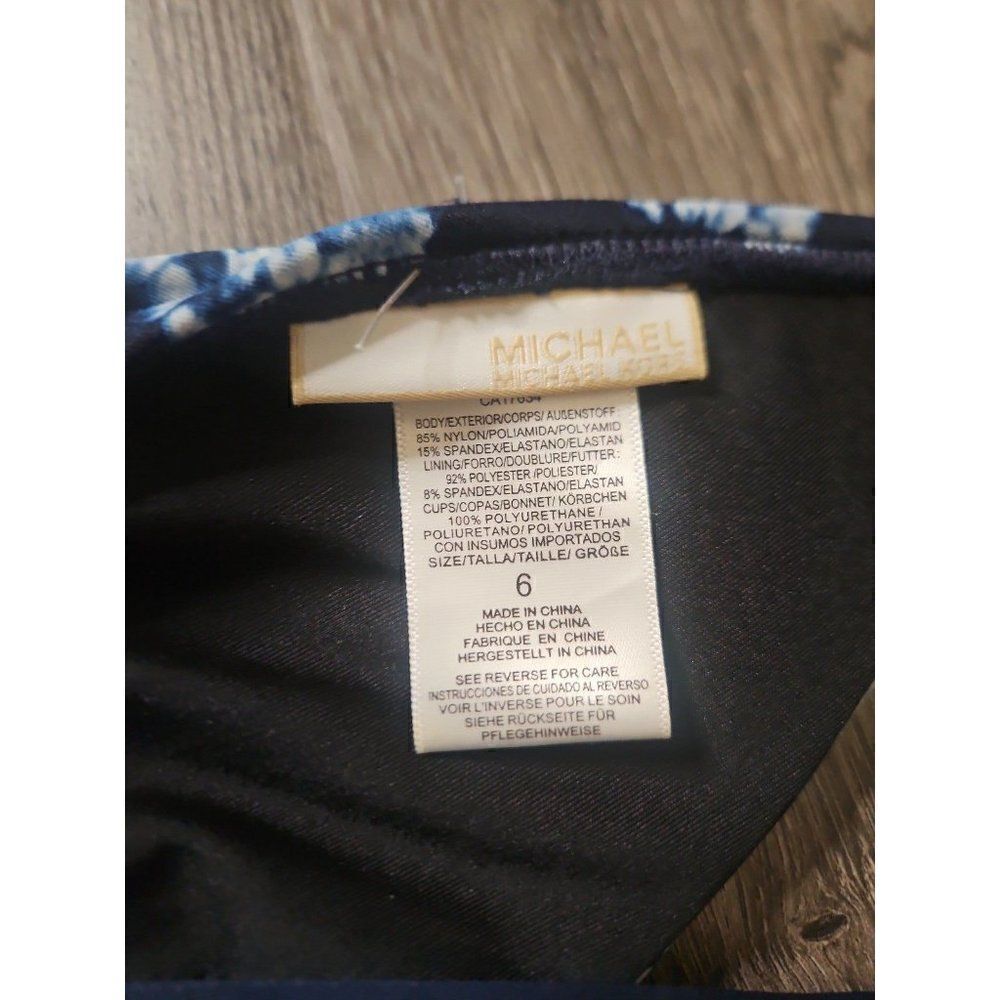 Michael Kors Crossback One-Piece Bathingsuit Women's Size 6 - Picture 4 of 4